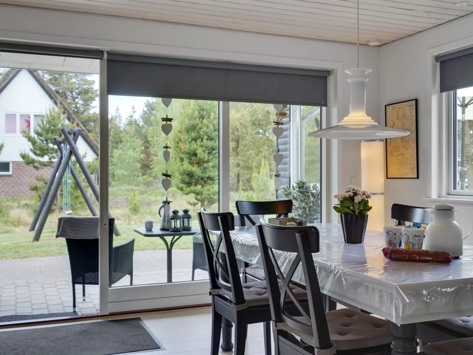 "Bjarka" - 2.9km from the sea-Inside