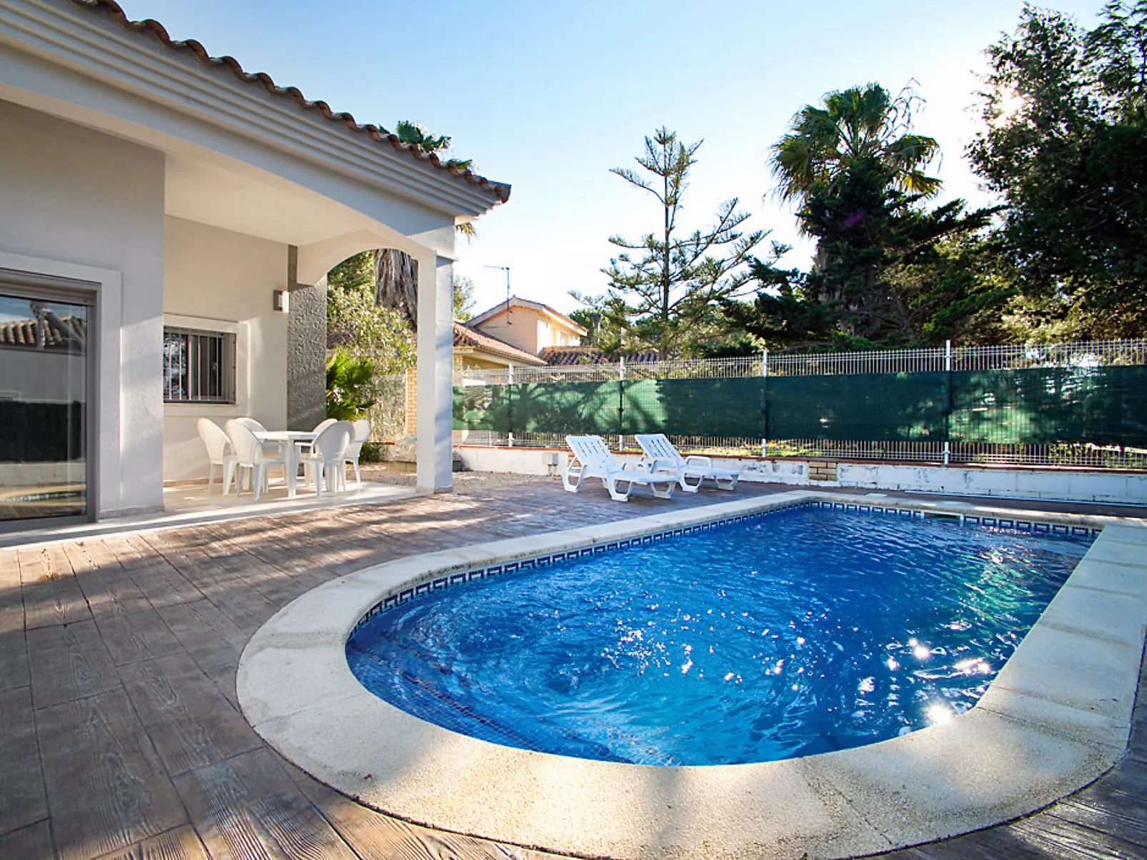 Gaviota 3-Outside