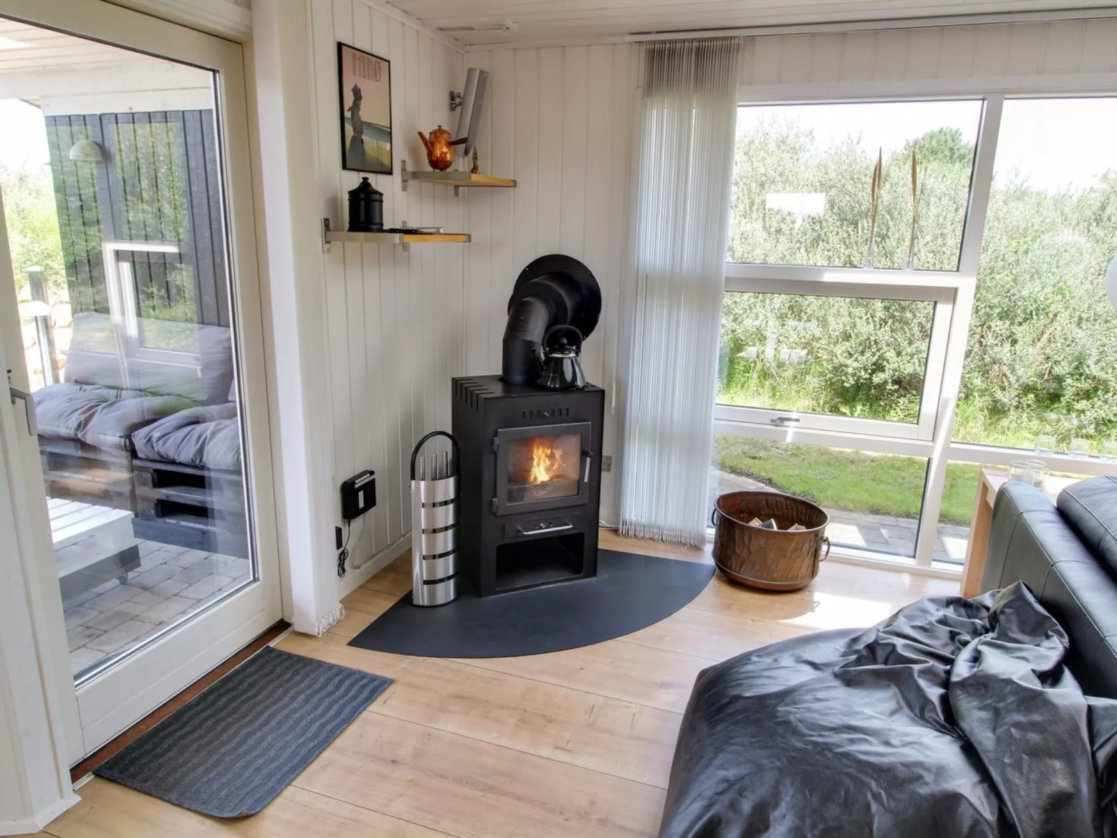 "Aatos" - 500m from the sea-Inside