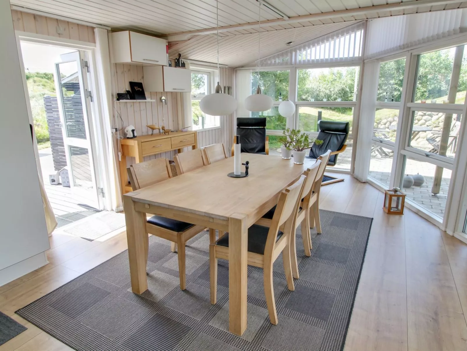 "Aatos" - 500m from the sea-Inside