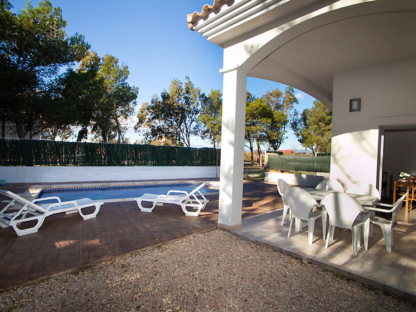 Gaviota 5-Outside