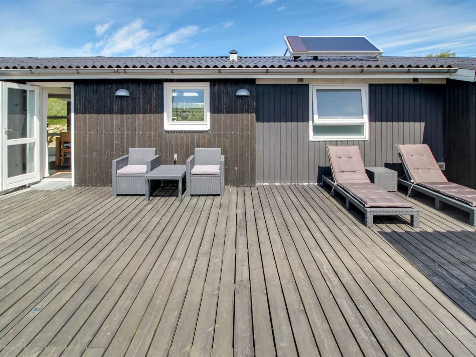 "Aatos" - 500m from the sea-Outside