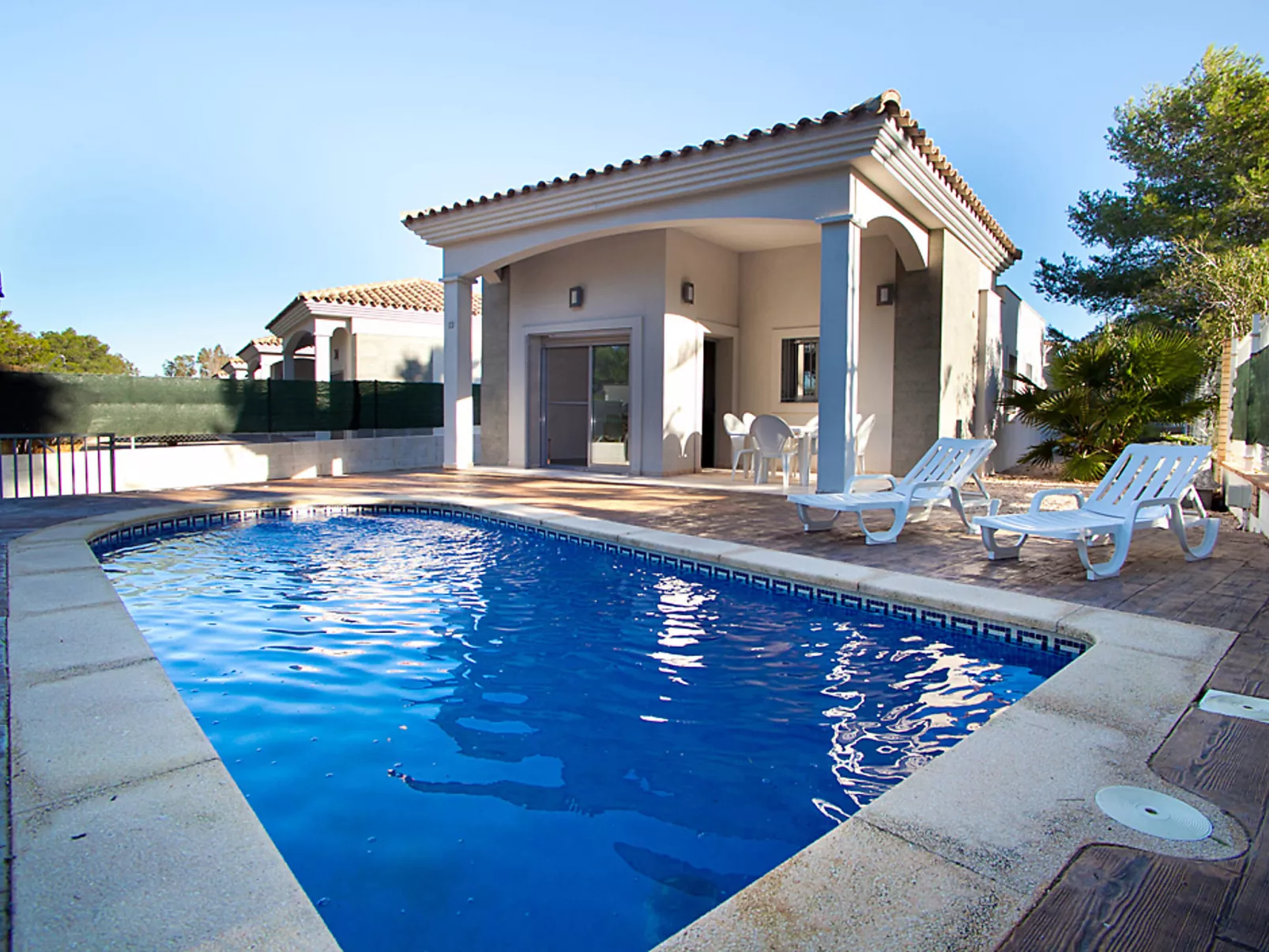 Gaviota 12-Outside