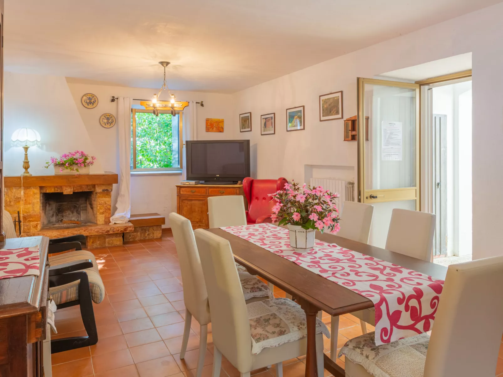 Le Querce (PIT550)-Dedans
