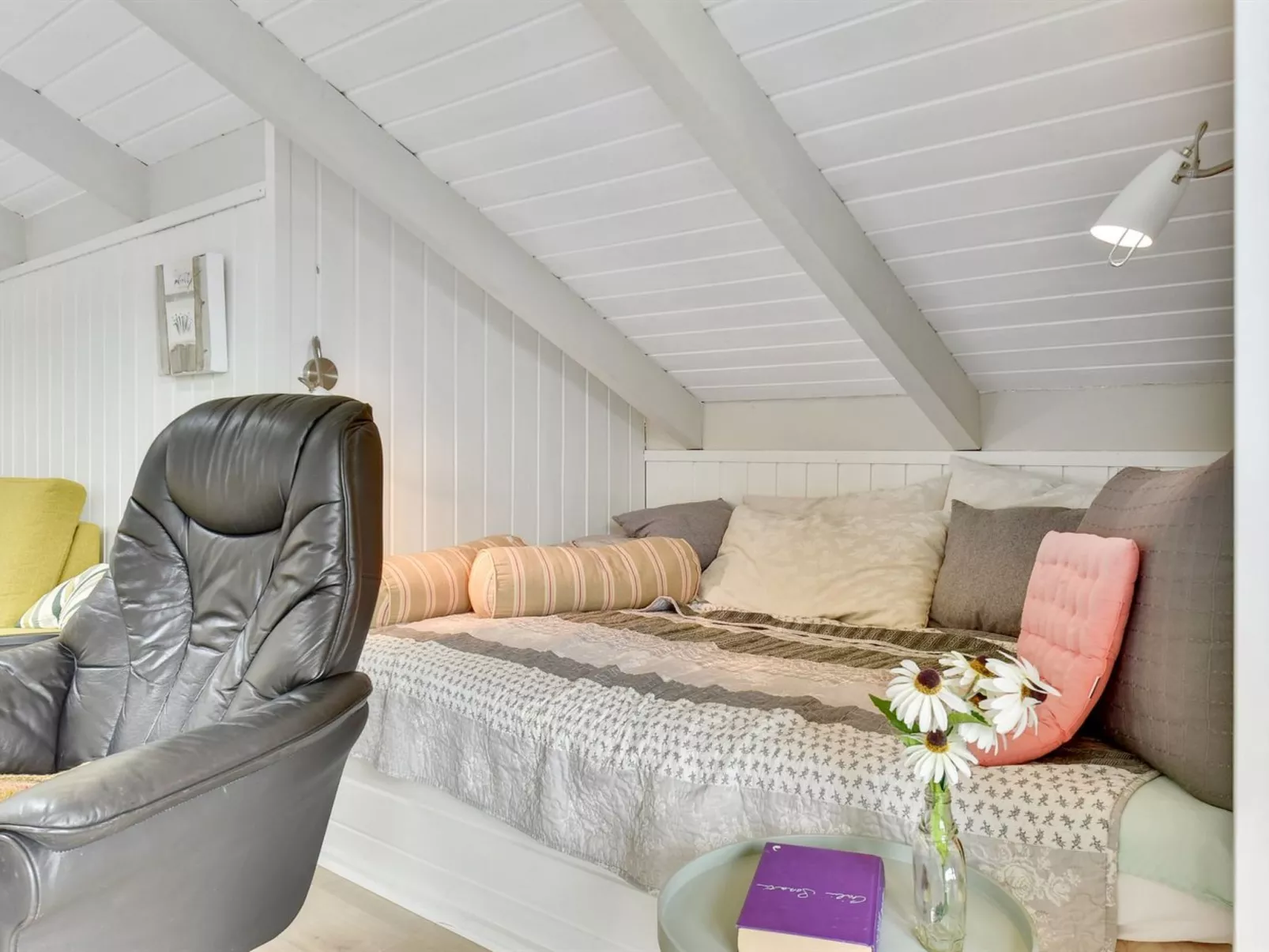 "Ullakarin" - 350m from the sea-Inside