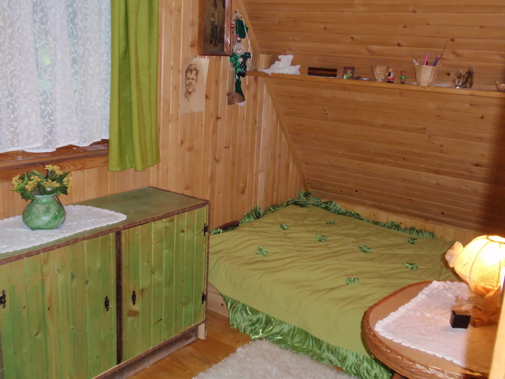 Hatale-Inside