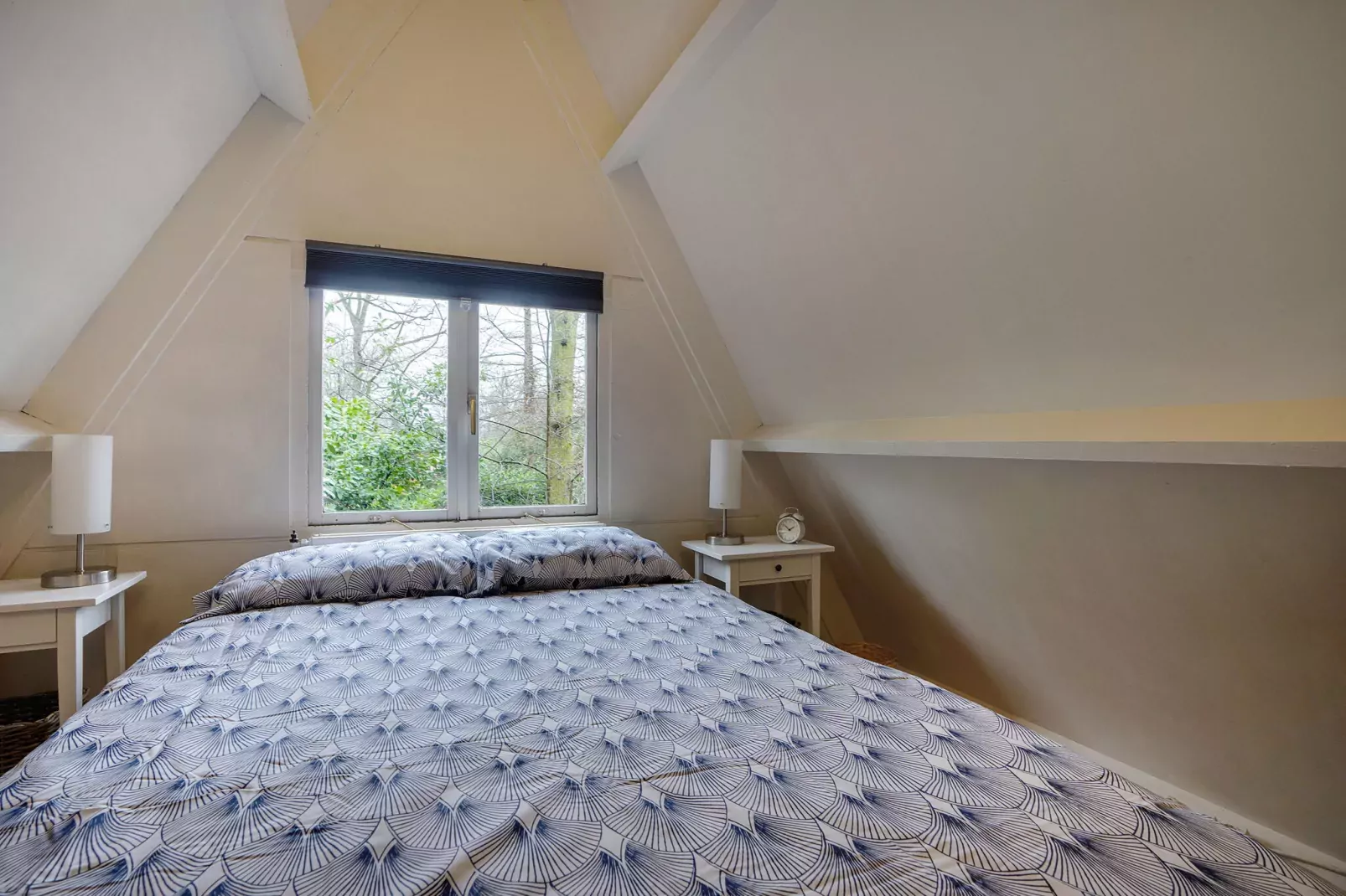 Soor & Long-Bedroom