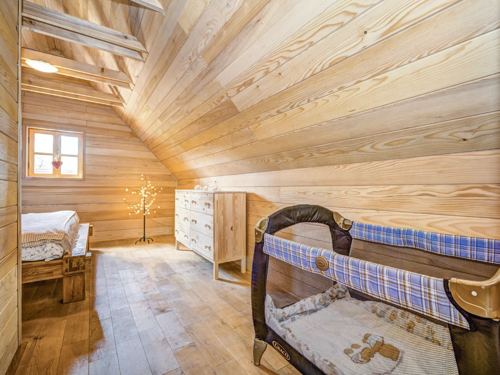 Plitvice I-Inside