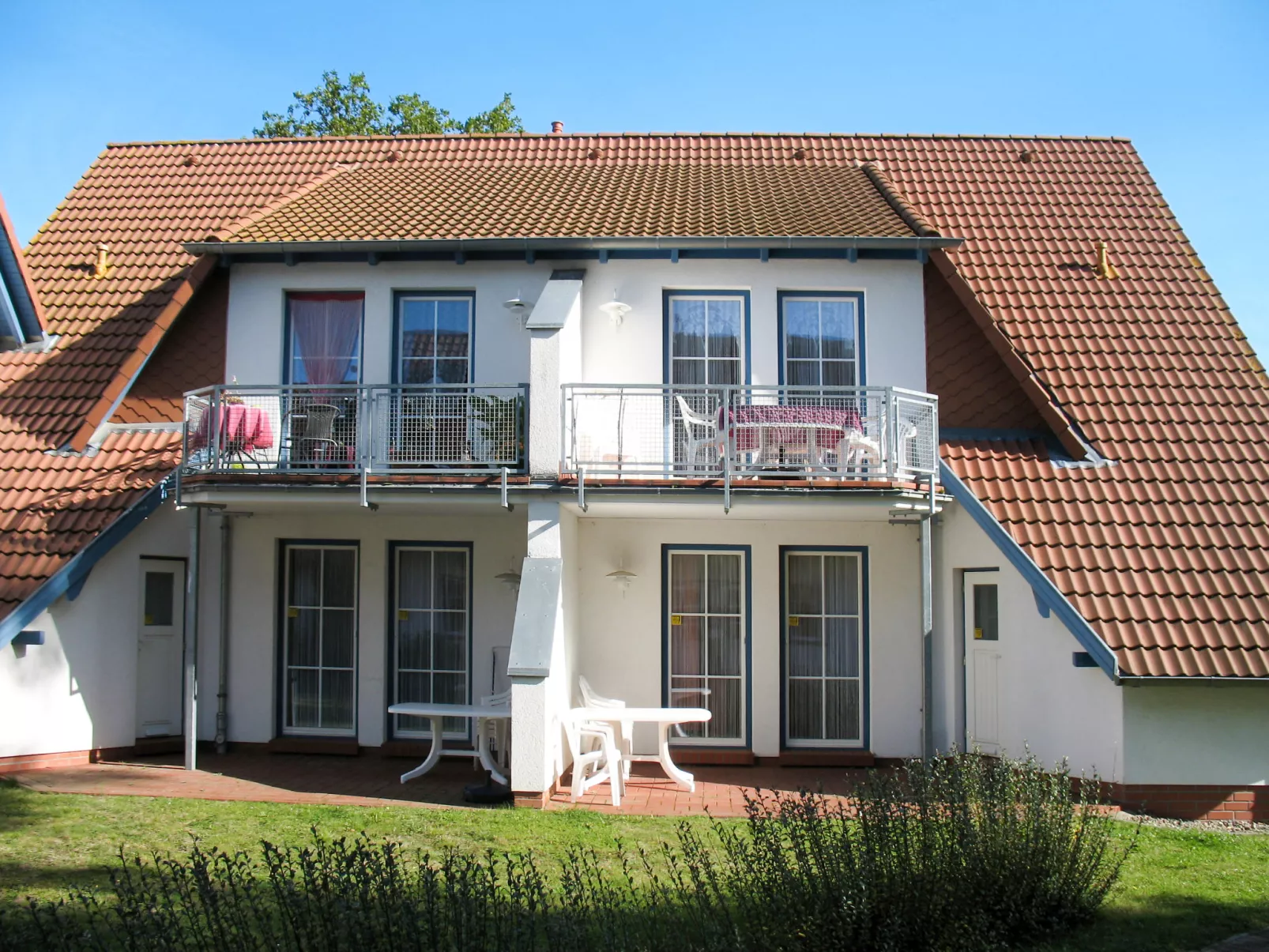Gartenstraße-Outside