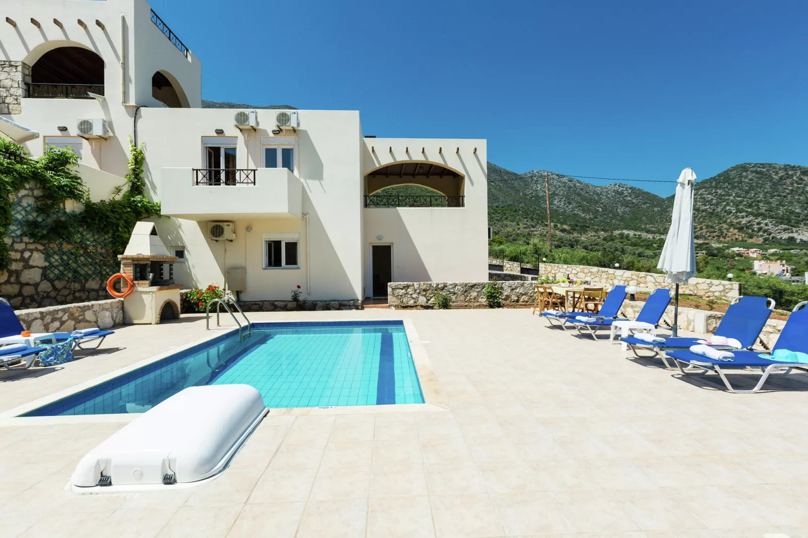 Bali Villas for groups up to 28 persons-Außenbereich Sommer
