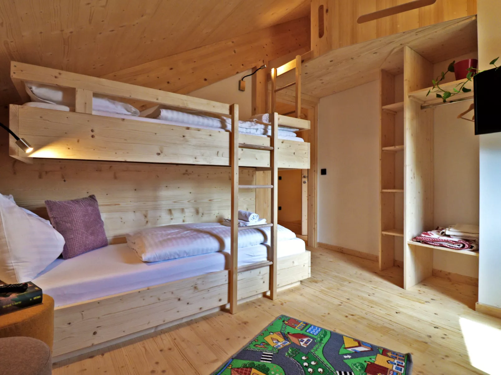 Premium #7 mit IR-Sauna&Sprudelbad-Inside