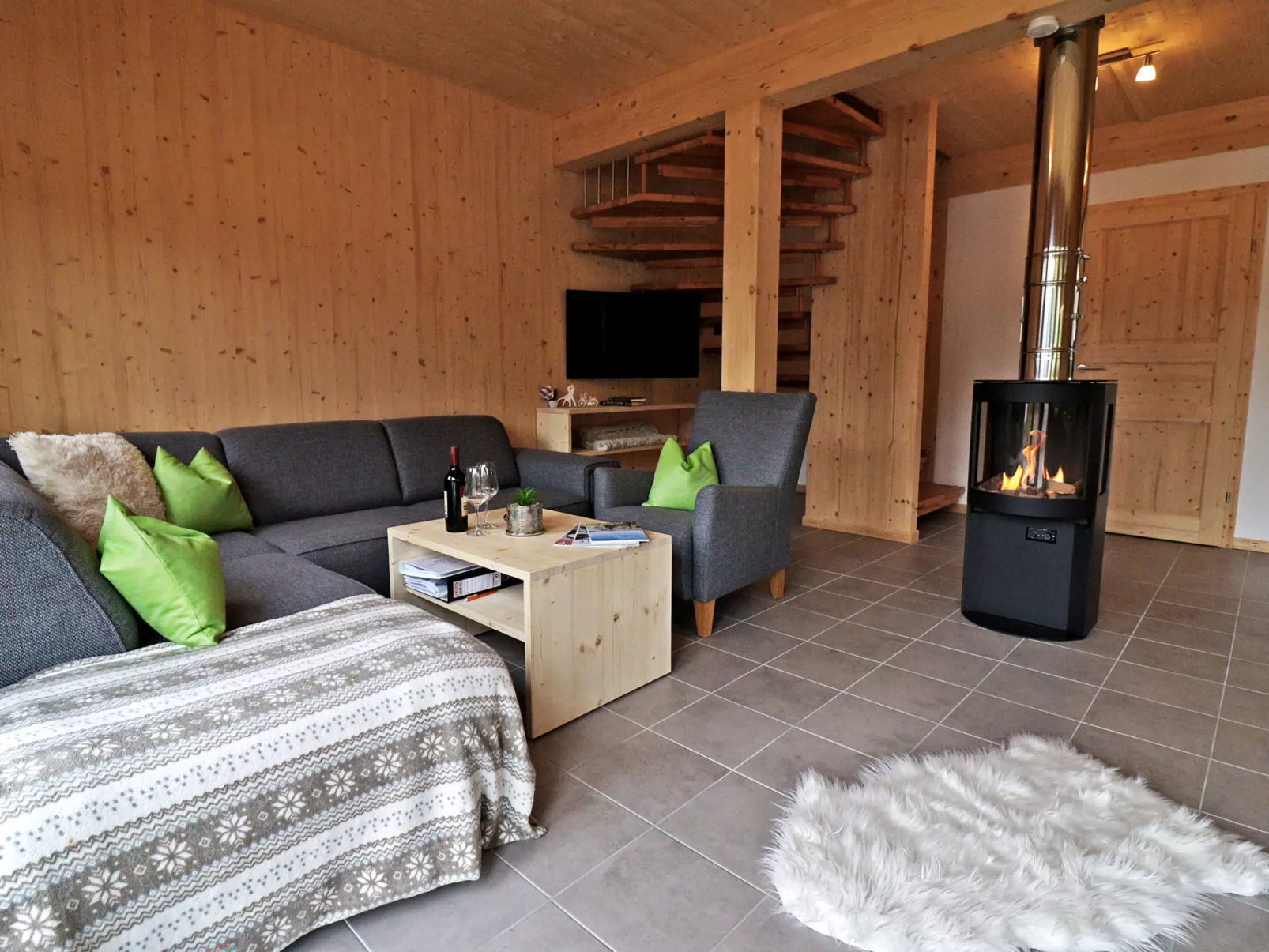 Superior #11 IR-Sauna&Sprudelwanne-Inside