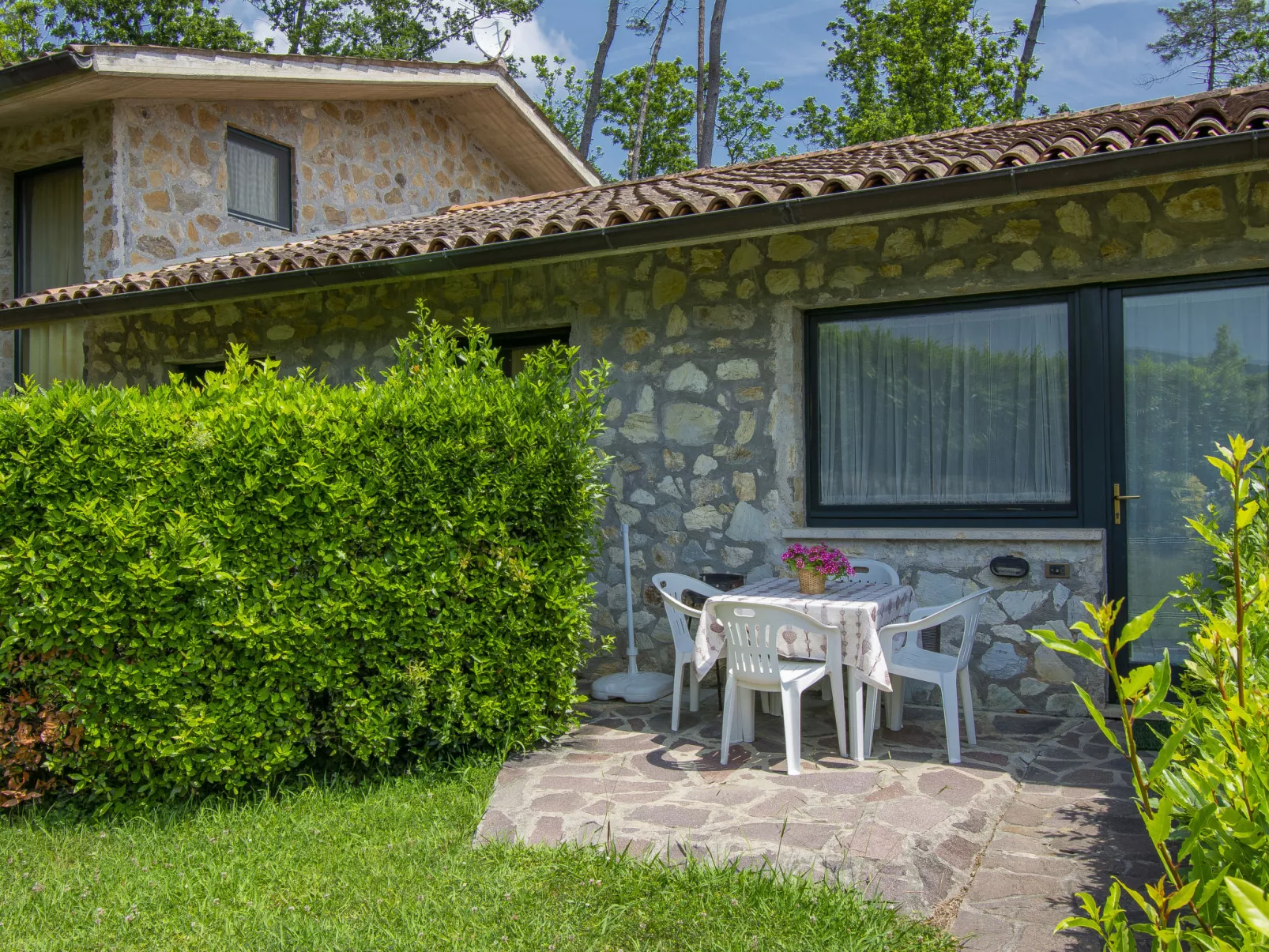 I Pini-Outside
