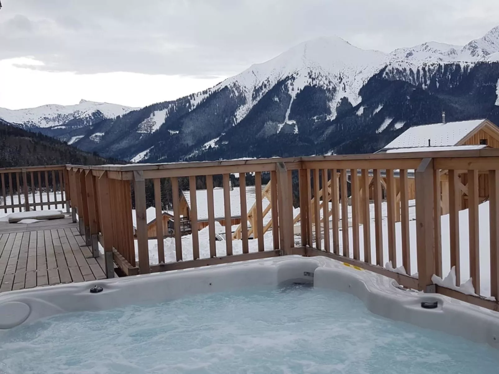 Premium #58 mit Sauna & Sprudelbad-Outside