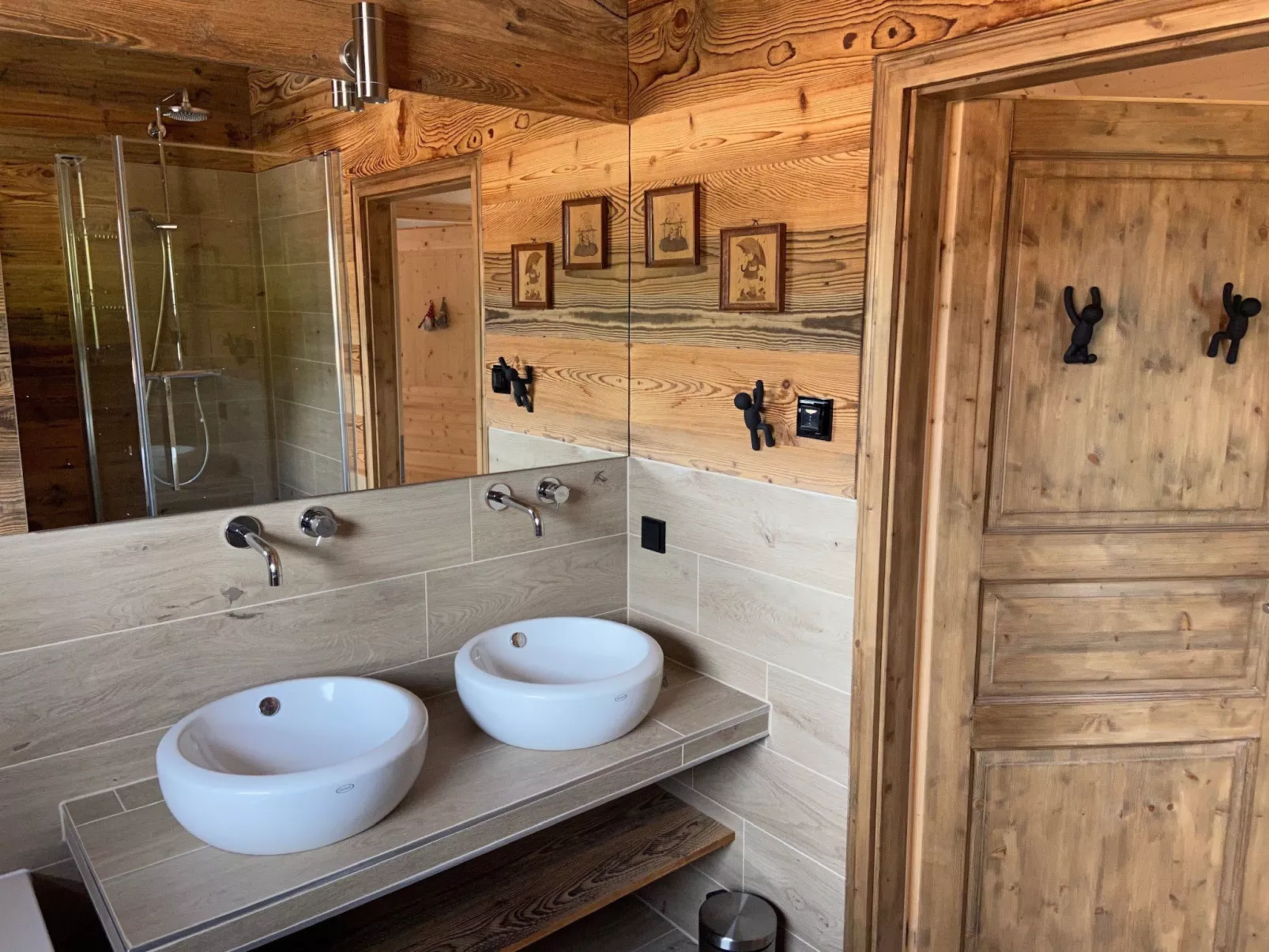 Premium #58 mit Sauna & Sprudelbad-Inside