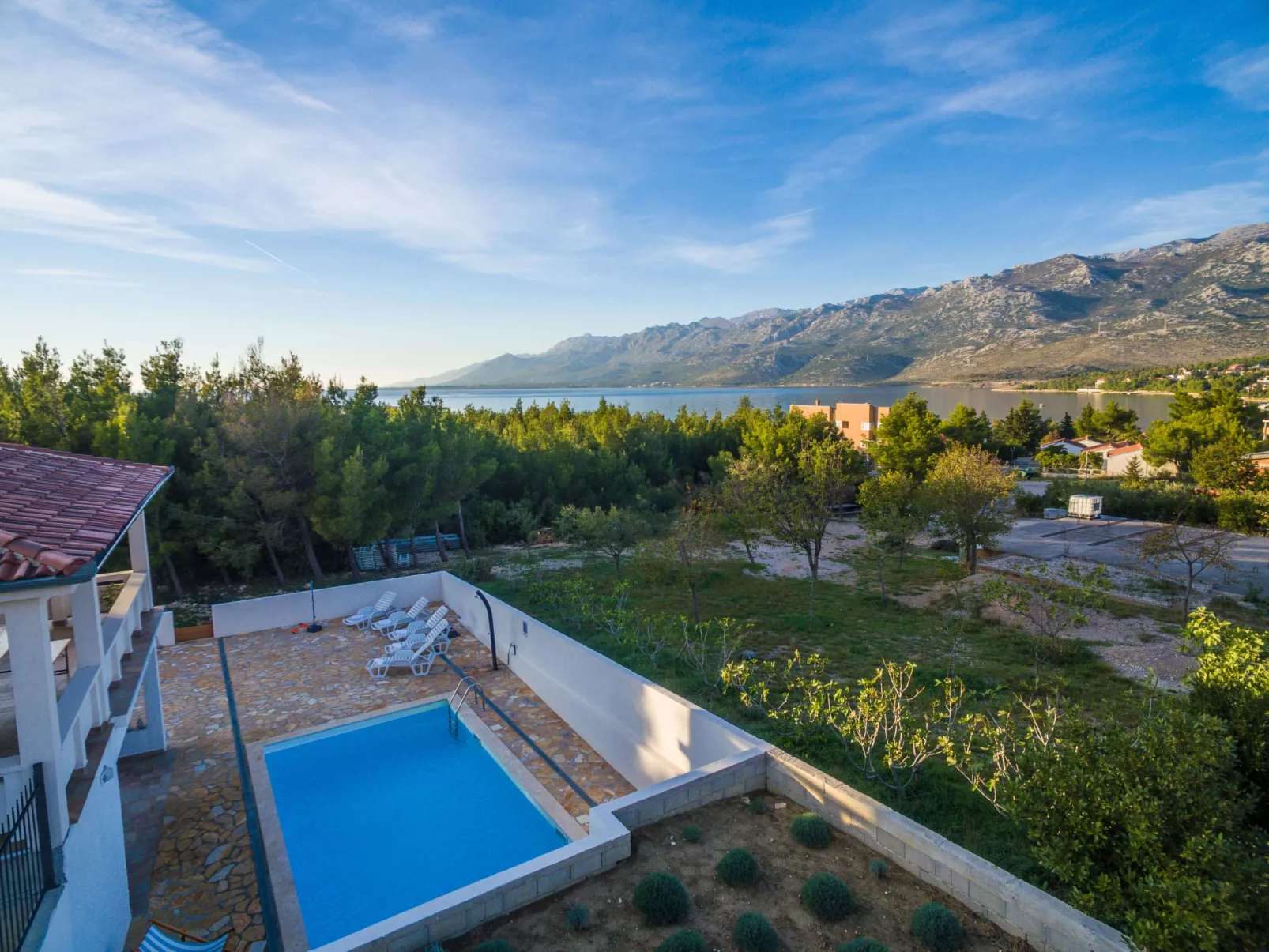 Velebit-Inside