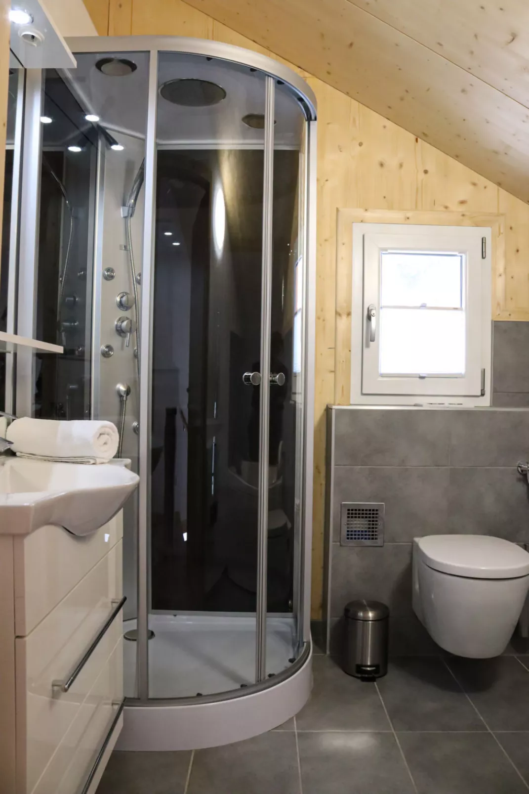 Superior #61 IR-Sauna-Inside