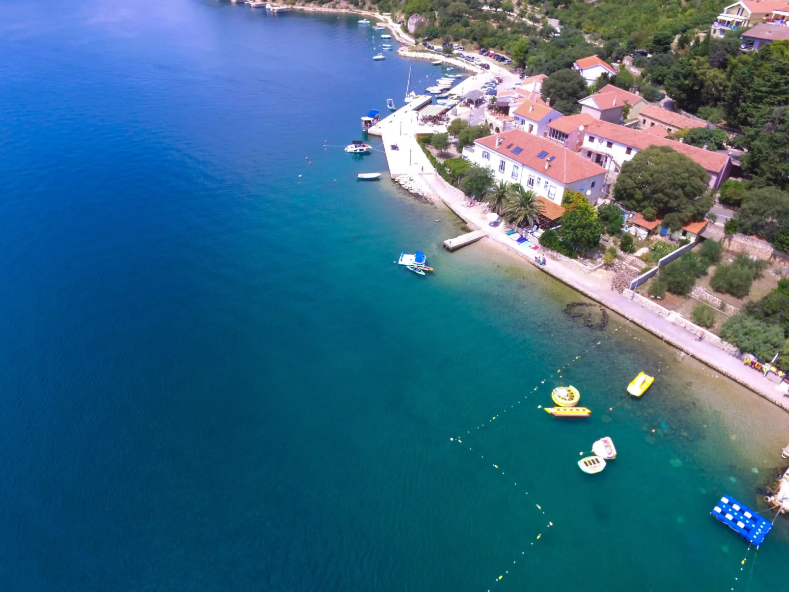 Anđela-Outside