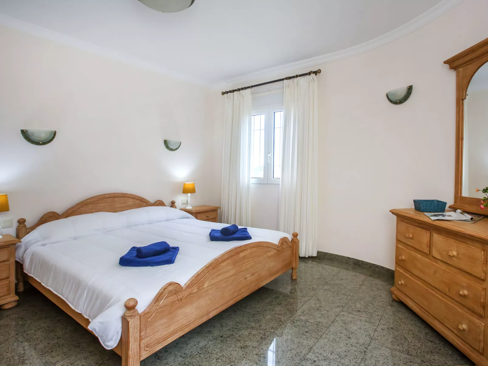 Villa Rosa-Inside