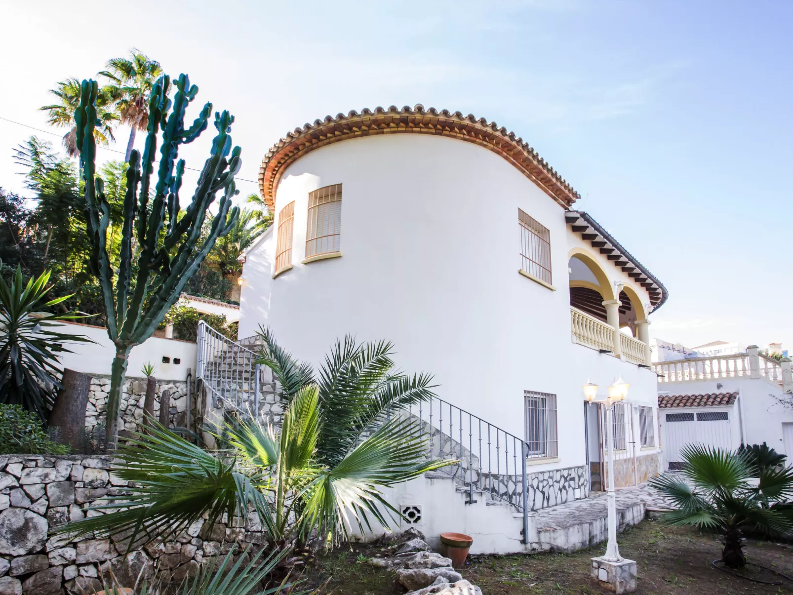 Villa Rosa-Outside