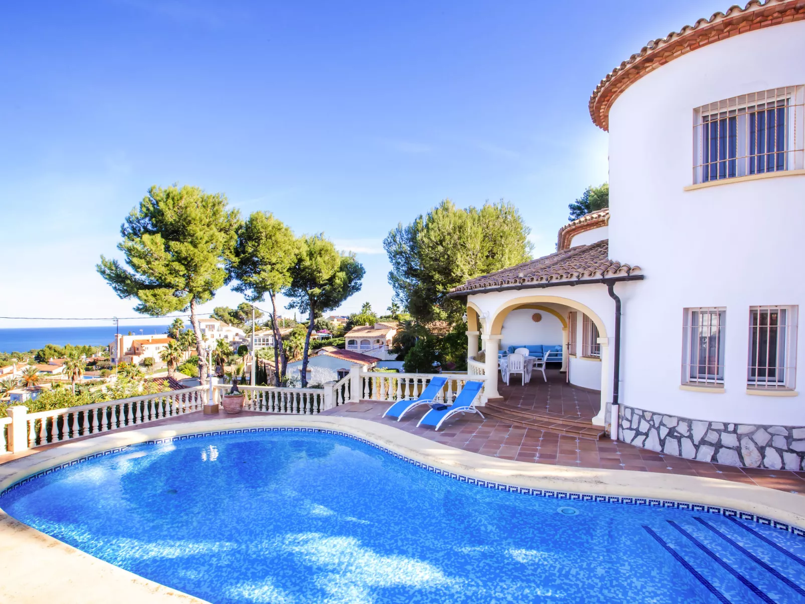 Villa Rosa-Outside