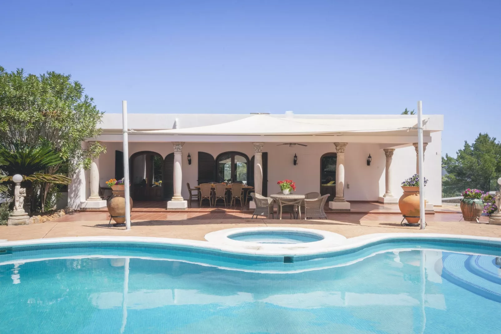 Can Vich II-Exterior in summer