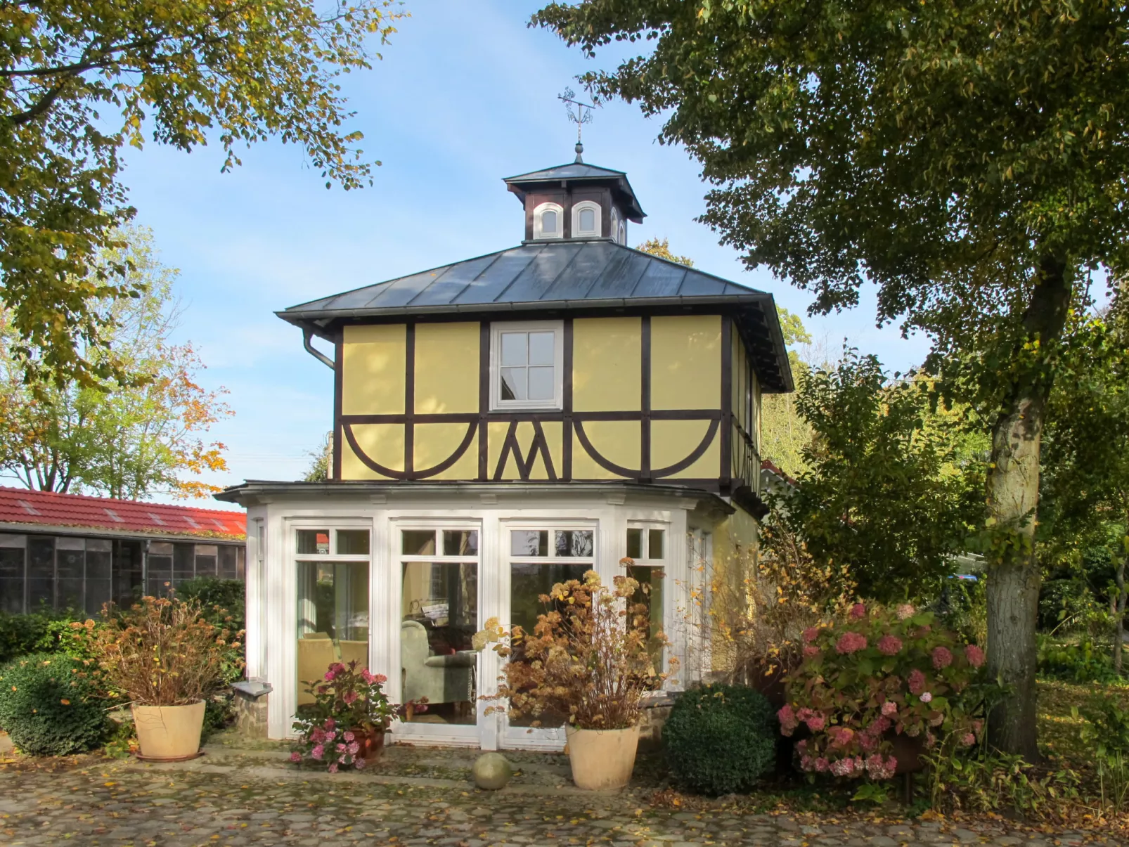 Altes Taubenhaus-Outside