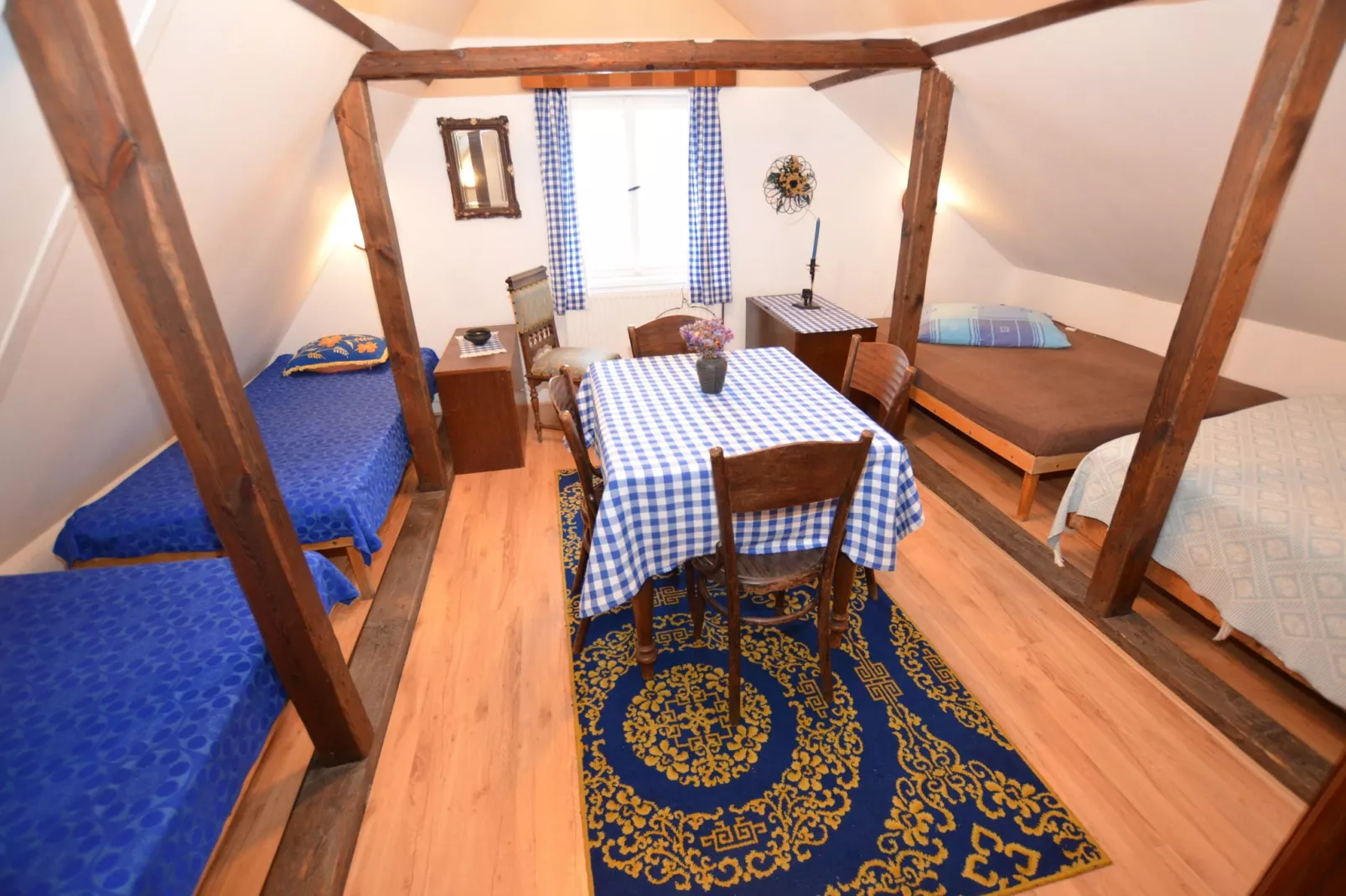 Jablon-Bedroom