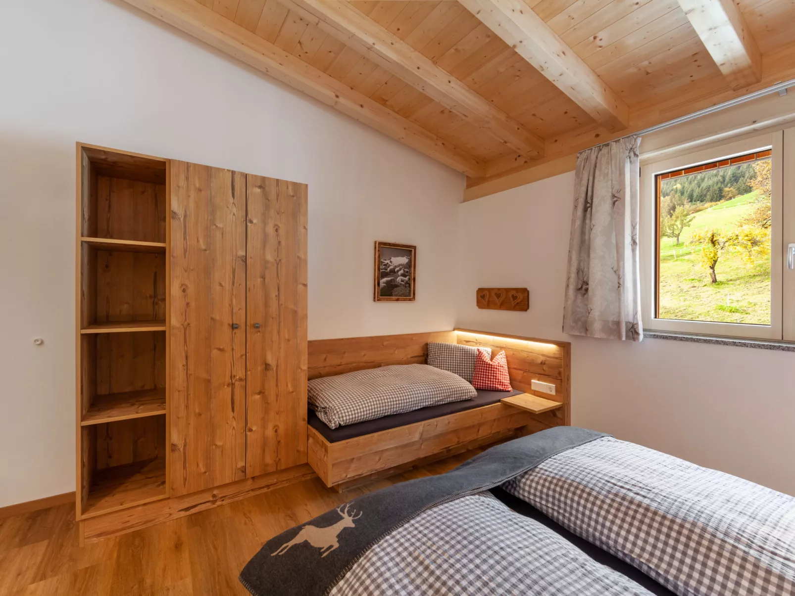 Chalet Spatn-Inside