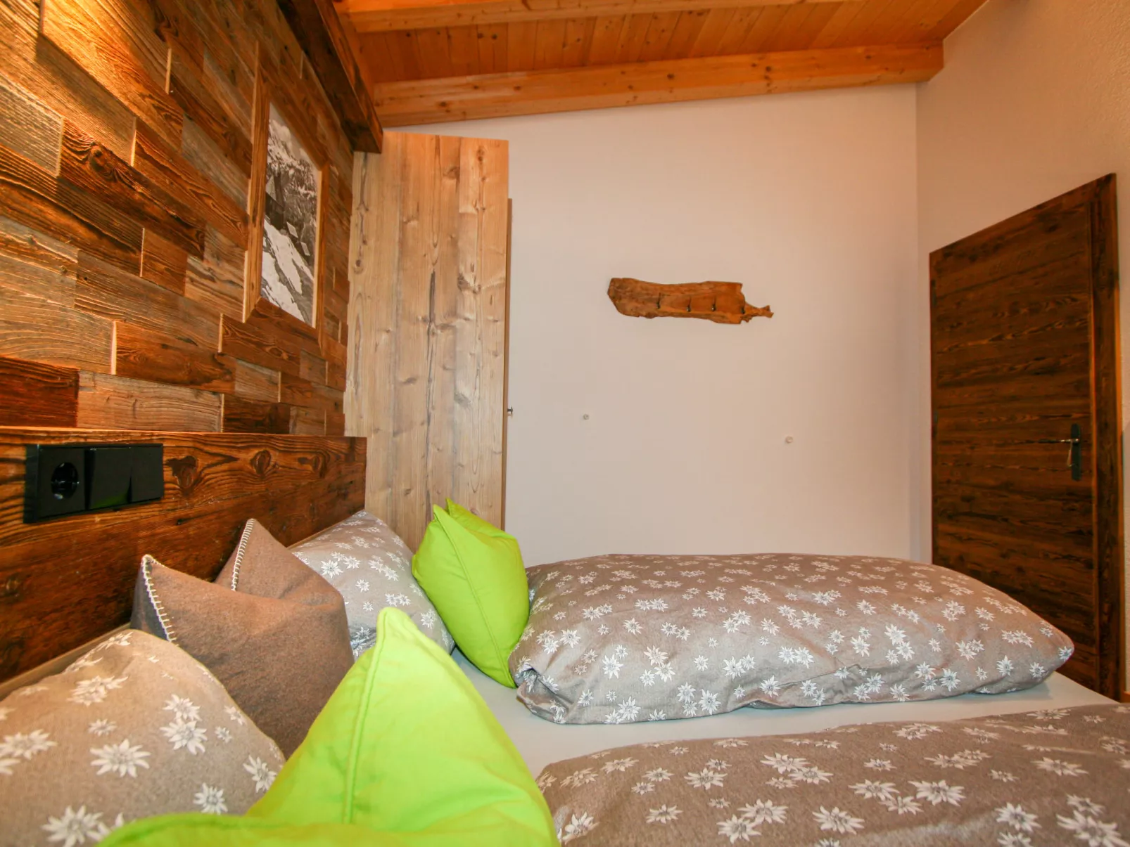 Chalet Spatn-Inside