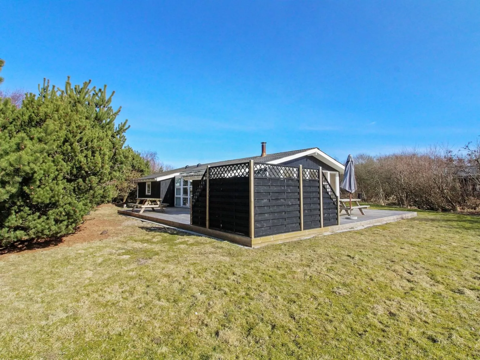 "Andine" - 1.2km from the sea-Outside