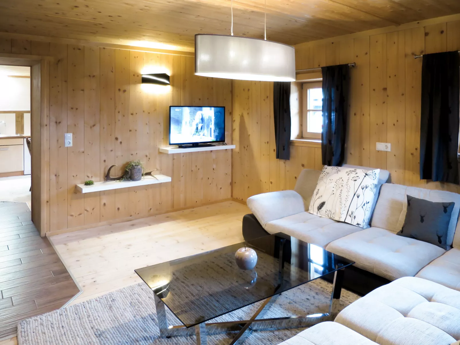 Alm Chalet-Inside