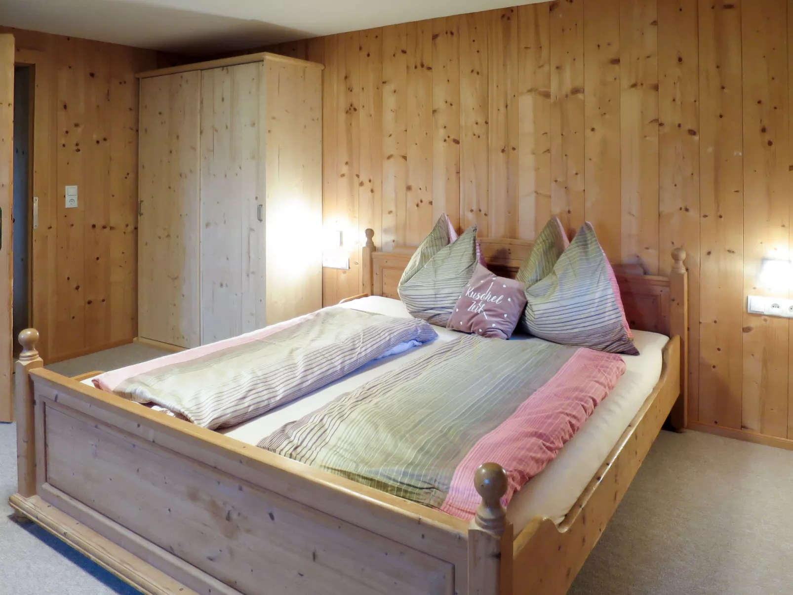 Alm Chalet-Inside