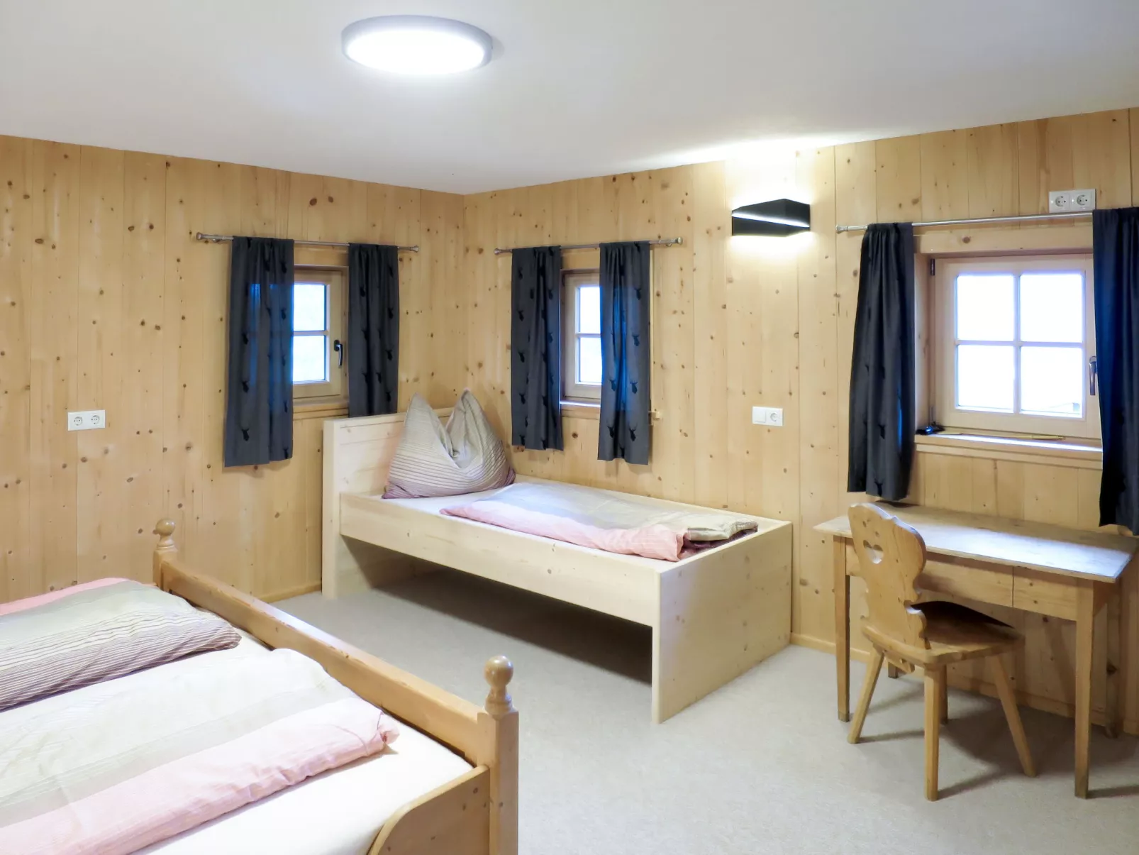 Alm Chalet-Inside