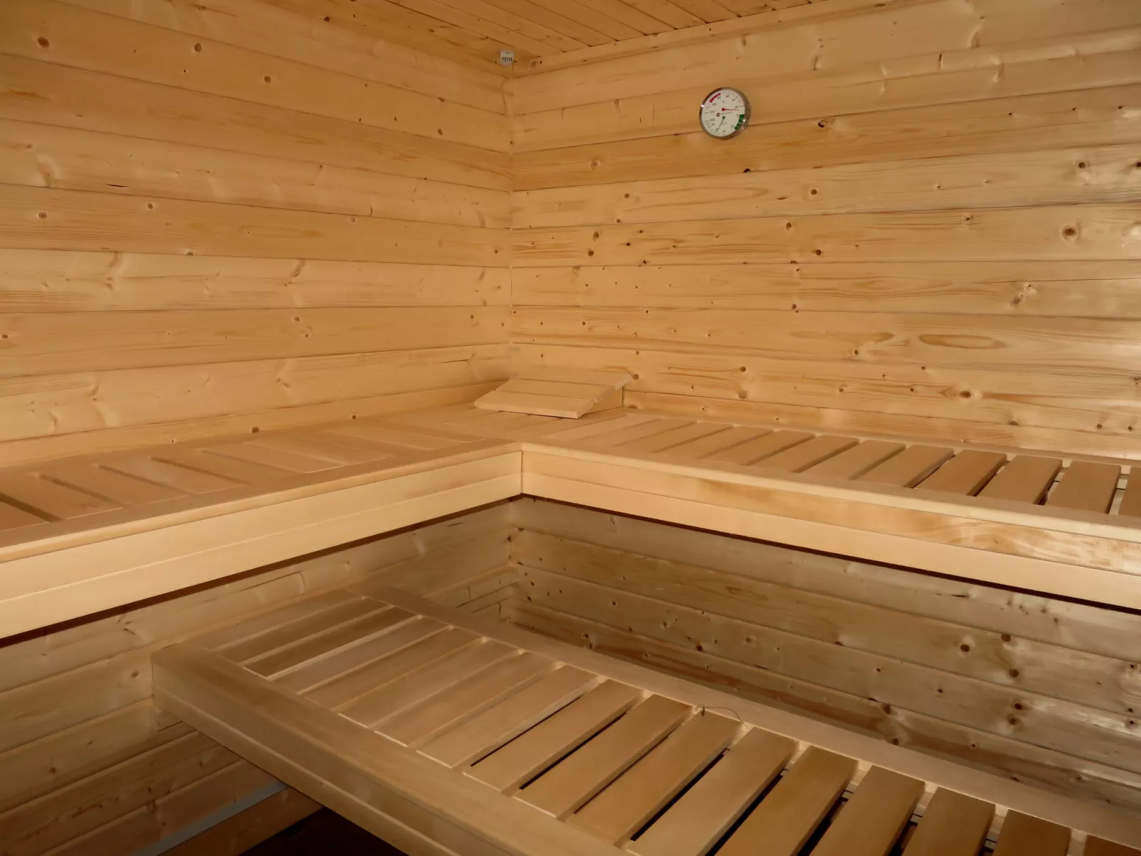 Alm Chalet-Inside
