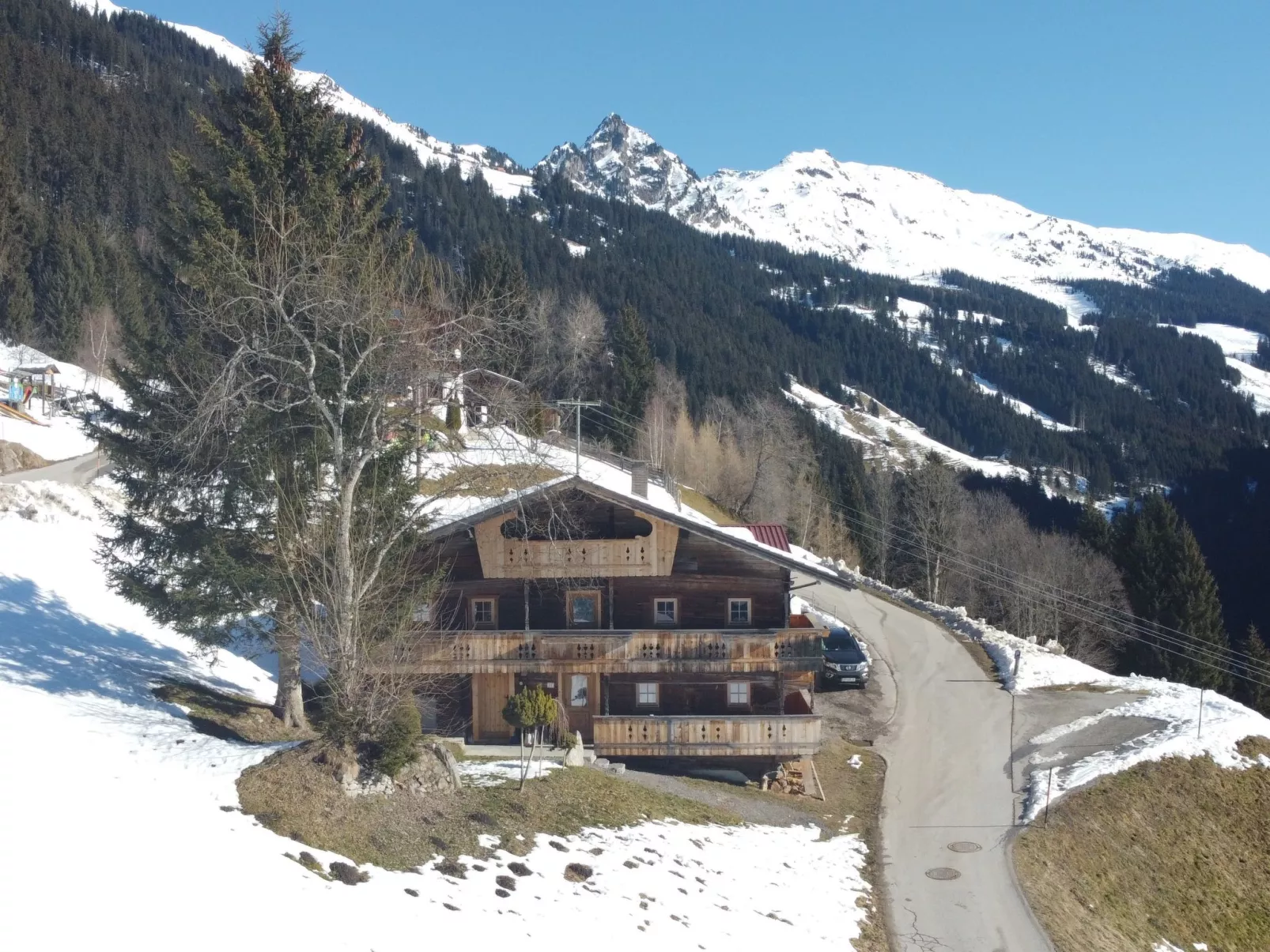 Alm Chalet-Outside