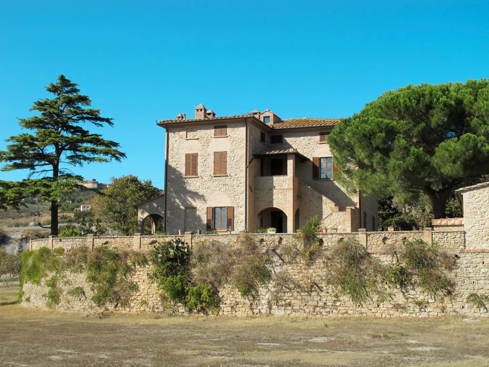 Villa Caggio-Outside