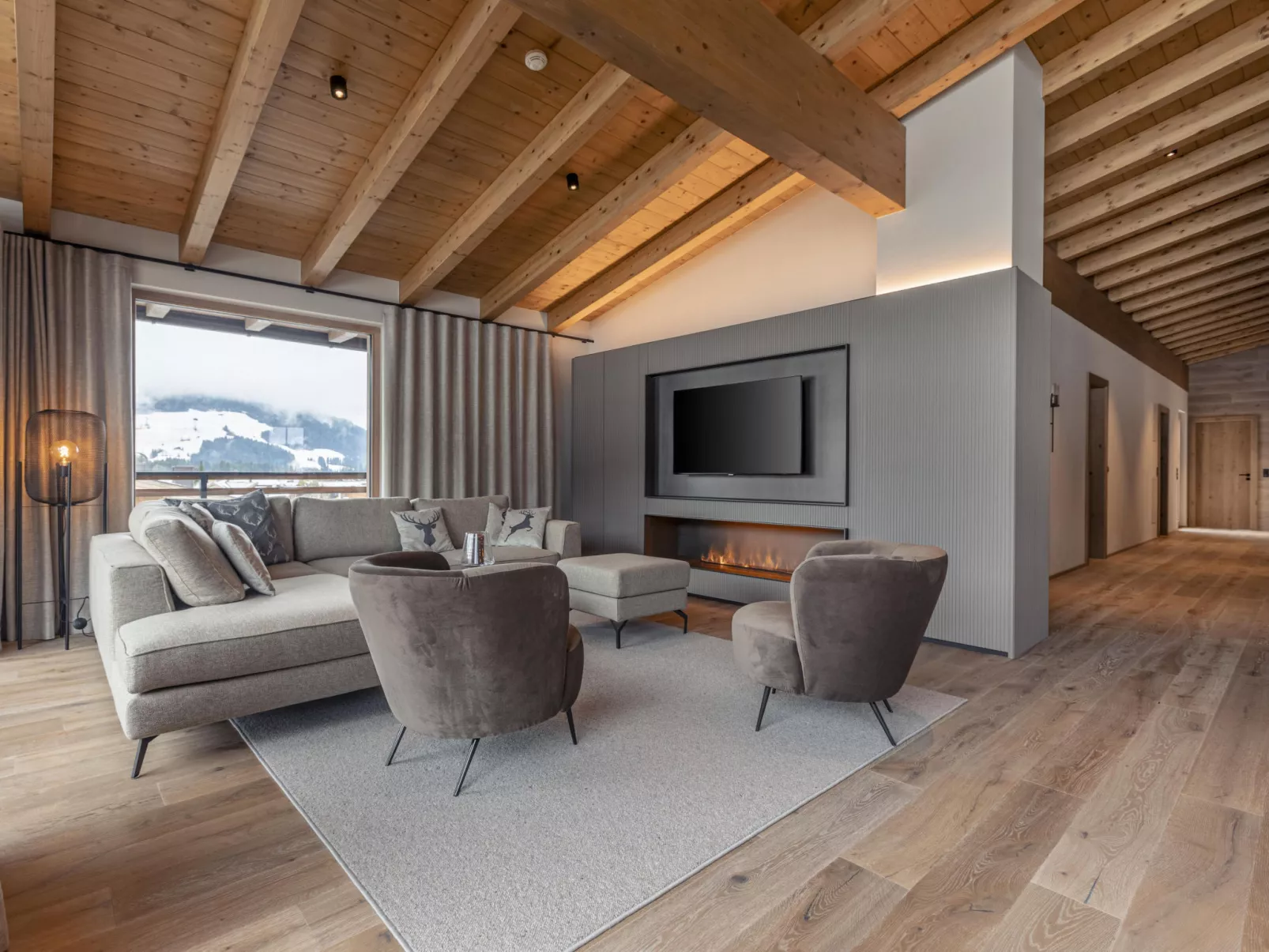 Penthouse mit 3 Schlafzimmern & Kamin-Inside
