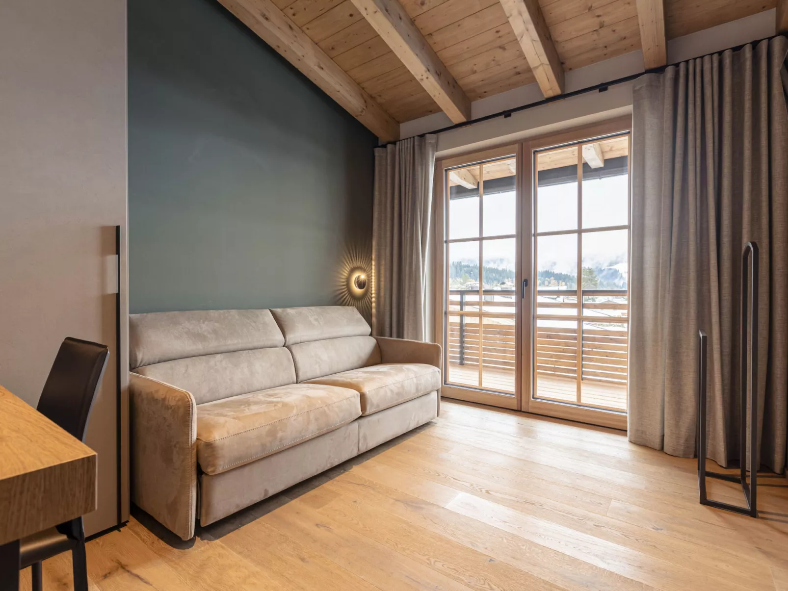 Penthouse mit 3 Schlafzimmern & Kamin-Inside