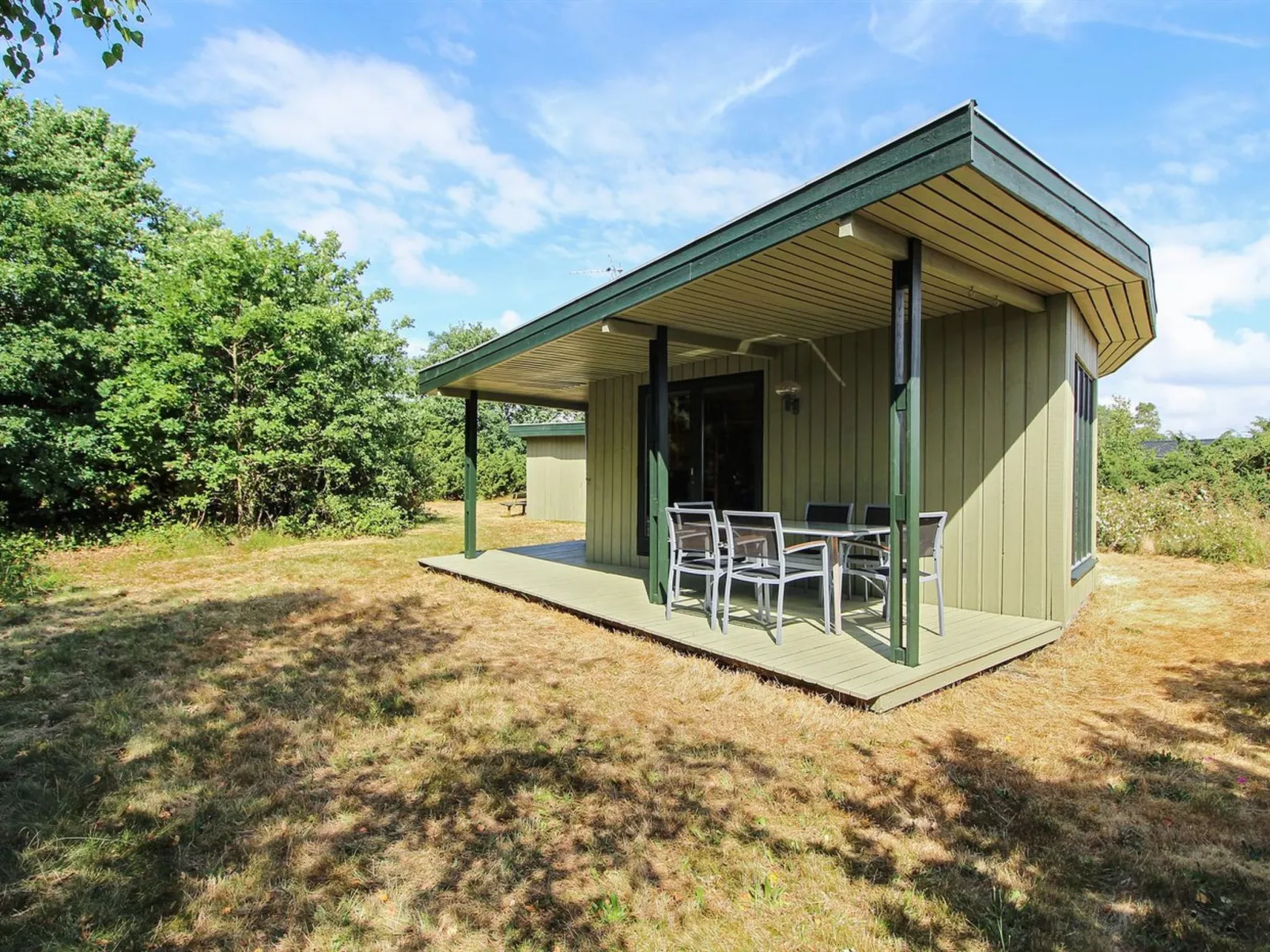 "Bryndis" - 300m from the sea-Dehors