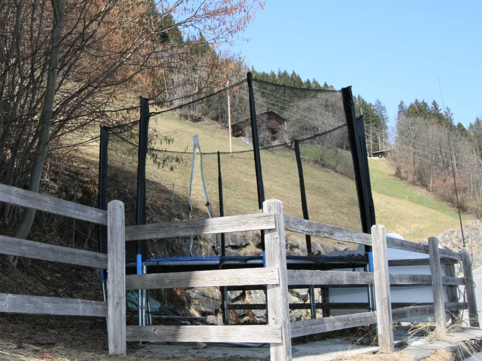 Lamplberg-Outside