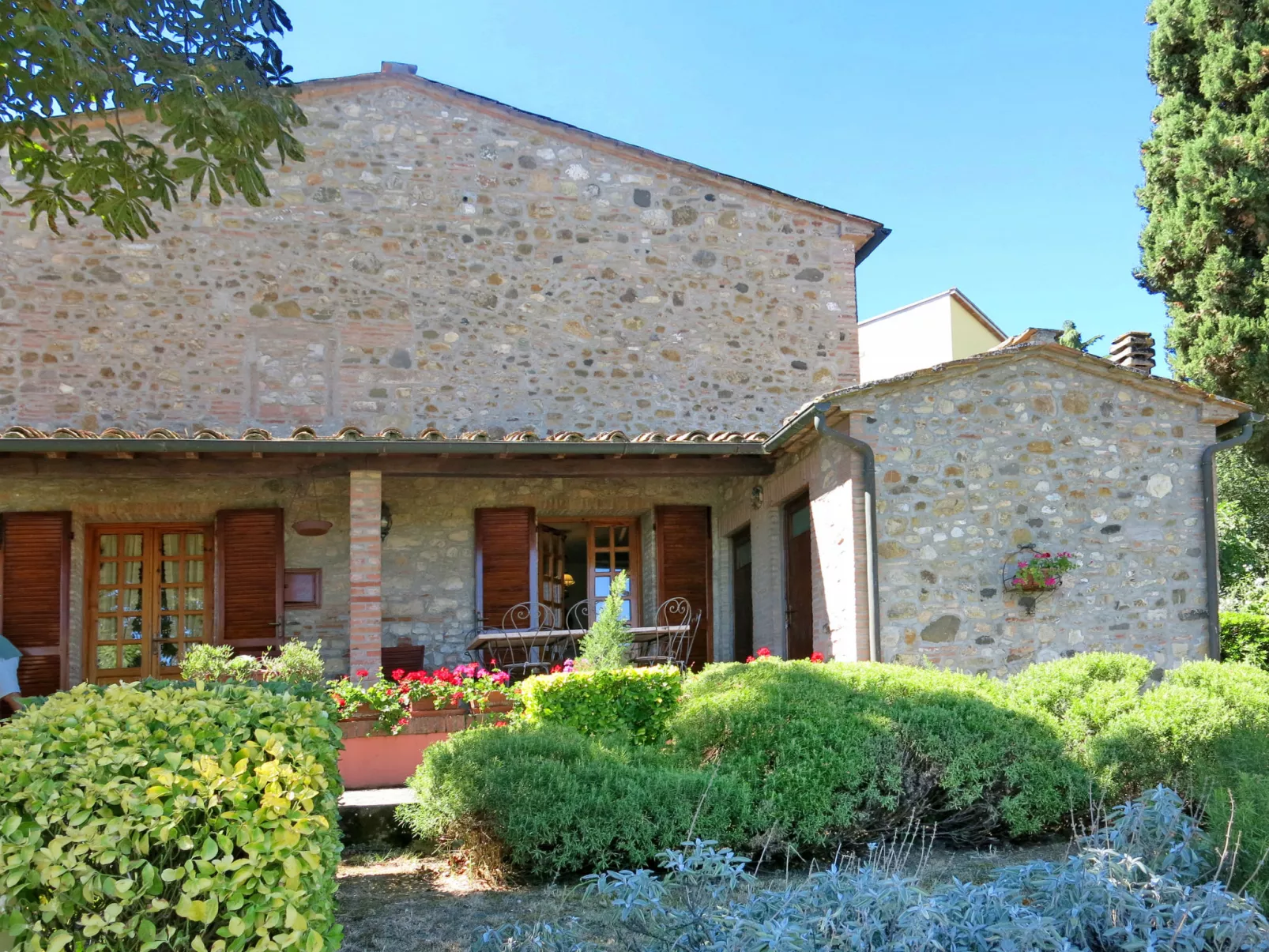 Castagni I (OCT100)-Outside