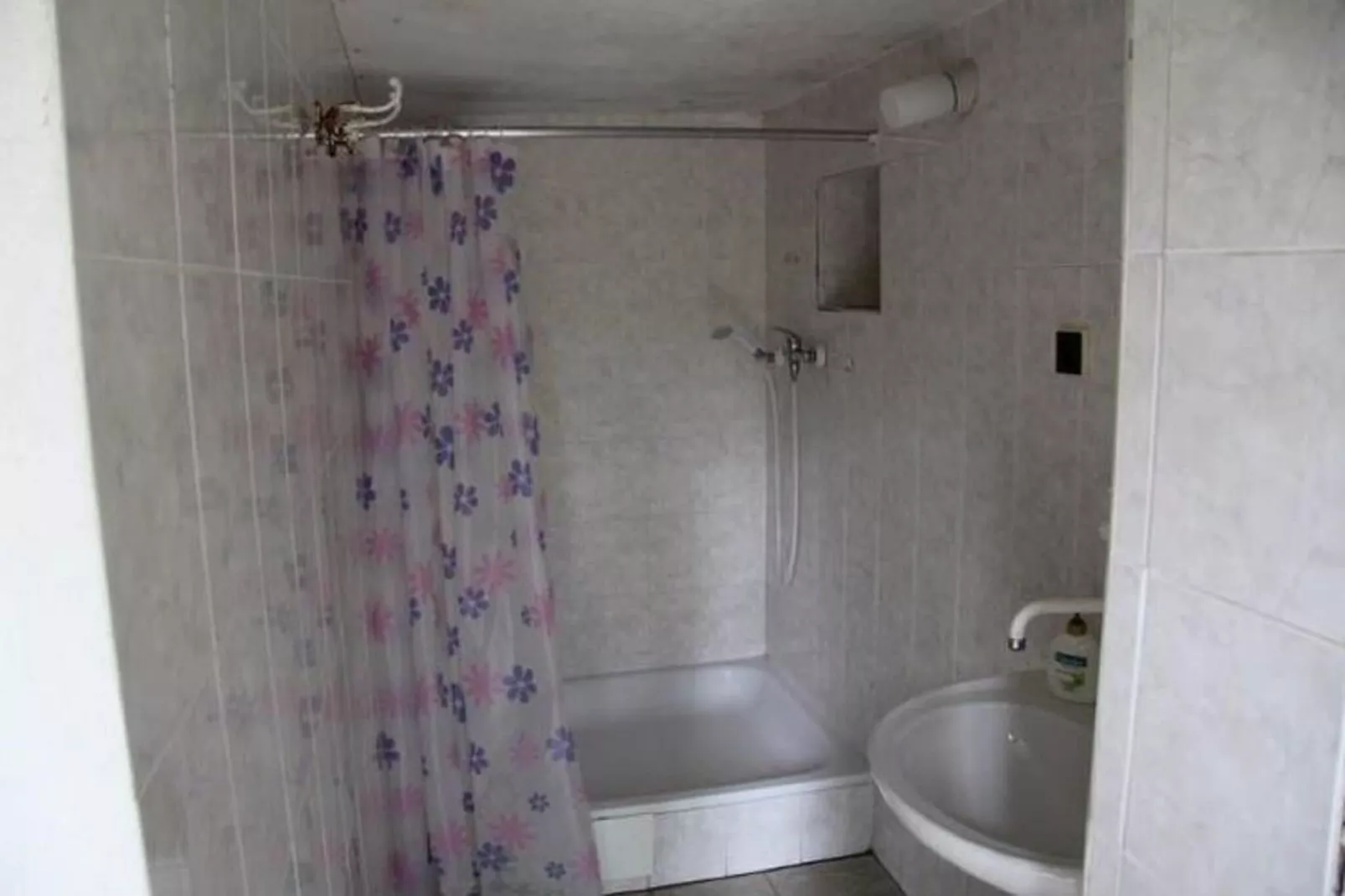 Prachověnka-Bathroom