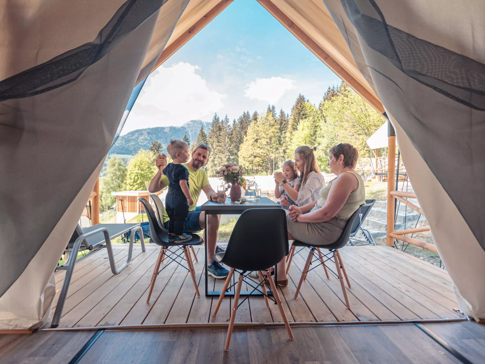 Luxuszelt Safari für 6 Personen-Outside