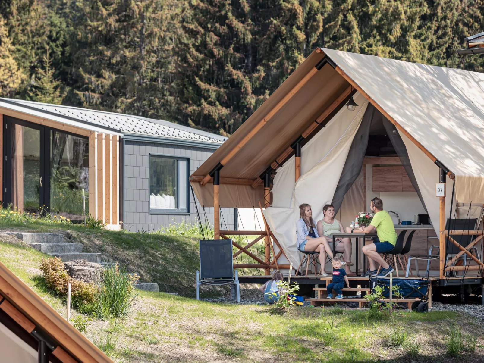 Luxuszelt Safari für 6 Personen-Outside
