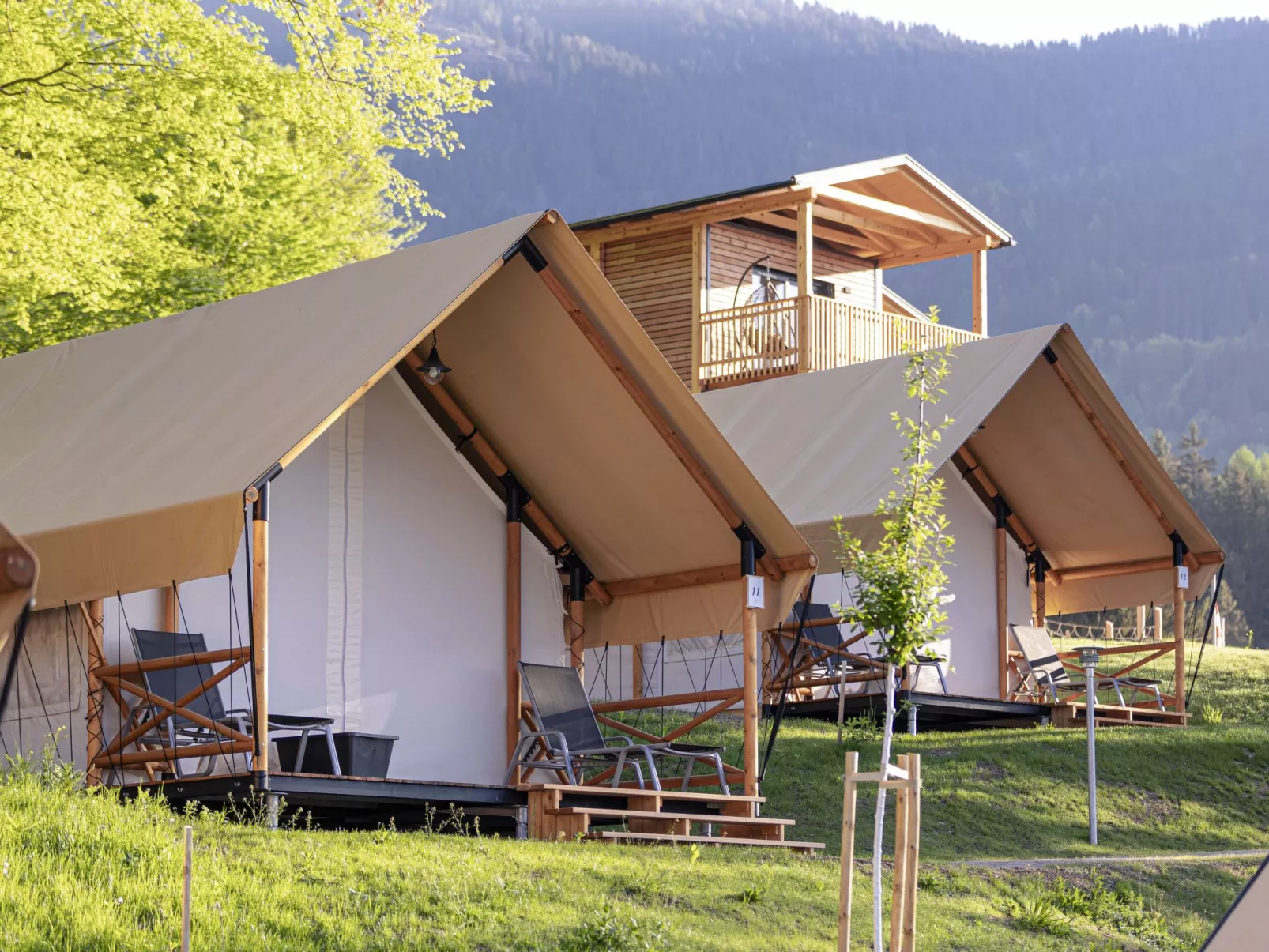 Luxuszelt Safari für 6 Personen-Outside