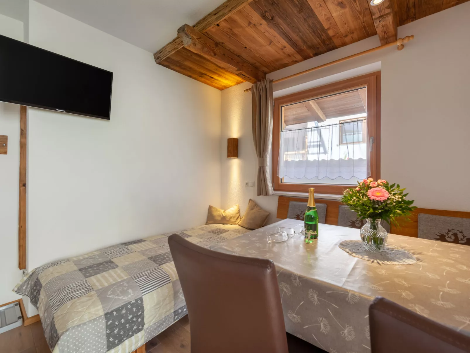 Chalet Modern Life-Inside