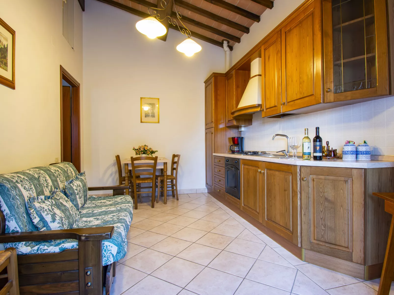 Villetta Aia (CET120)-Inside
