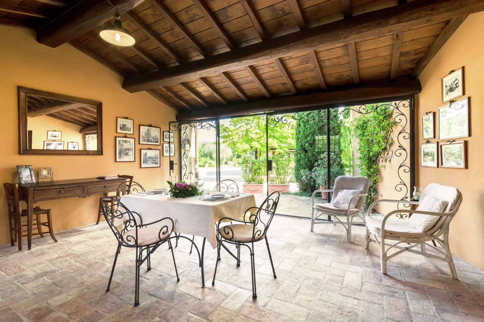 Pozzo-Terrace balcony