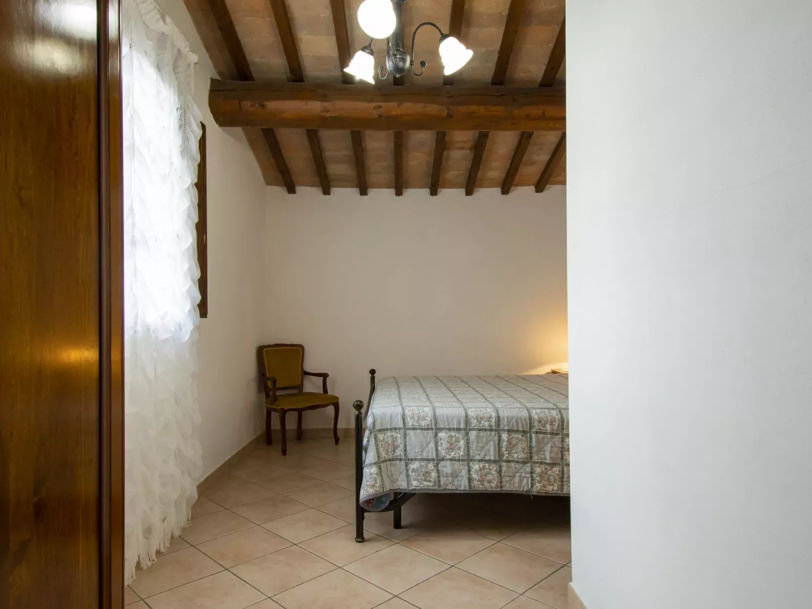 Belvedere (CET122)-Inside